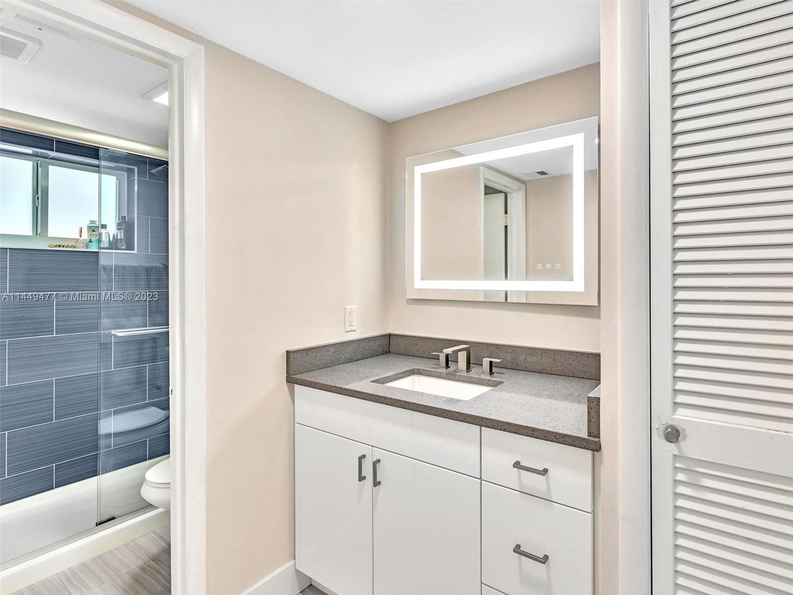 1345 Lincoln Road, Unit 706 Miami Beach, FL 33139 - Photo 19 of 36 Gallery Image 19