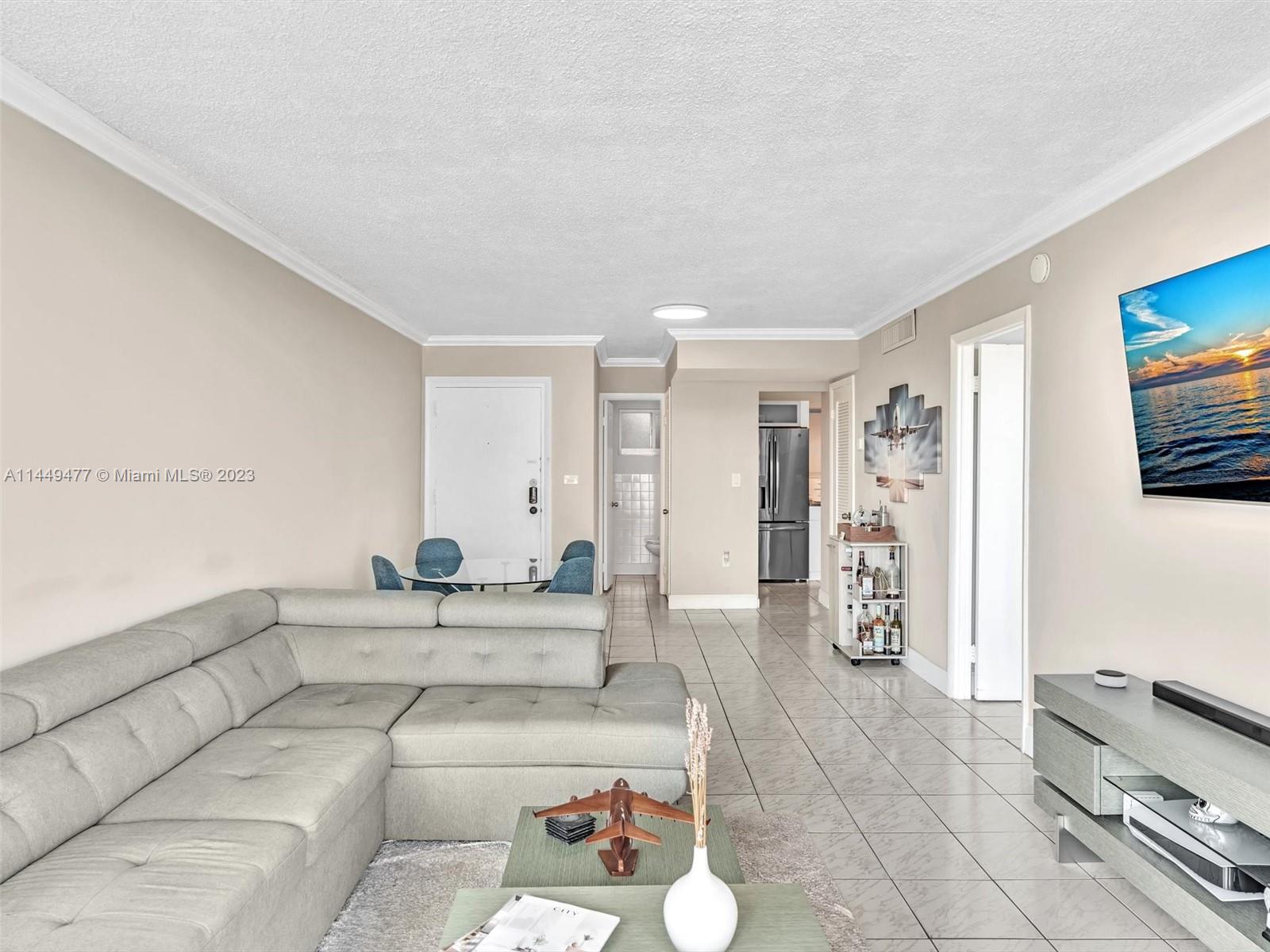 1345 Lincoln Road, Unit 706 Miami Beach, FL 33139 - Photo 2 of 36 Gallery Image 2