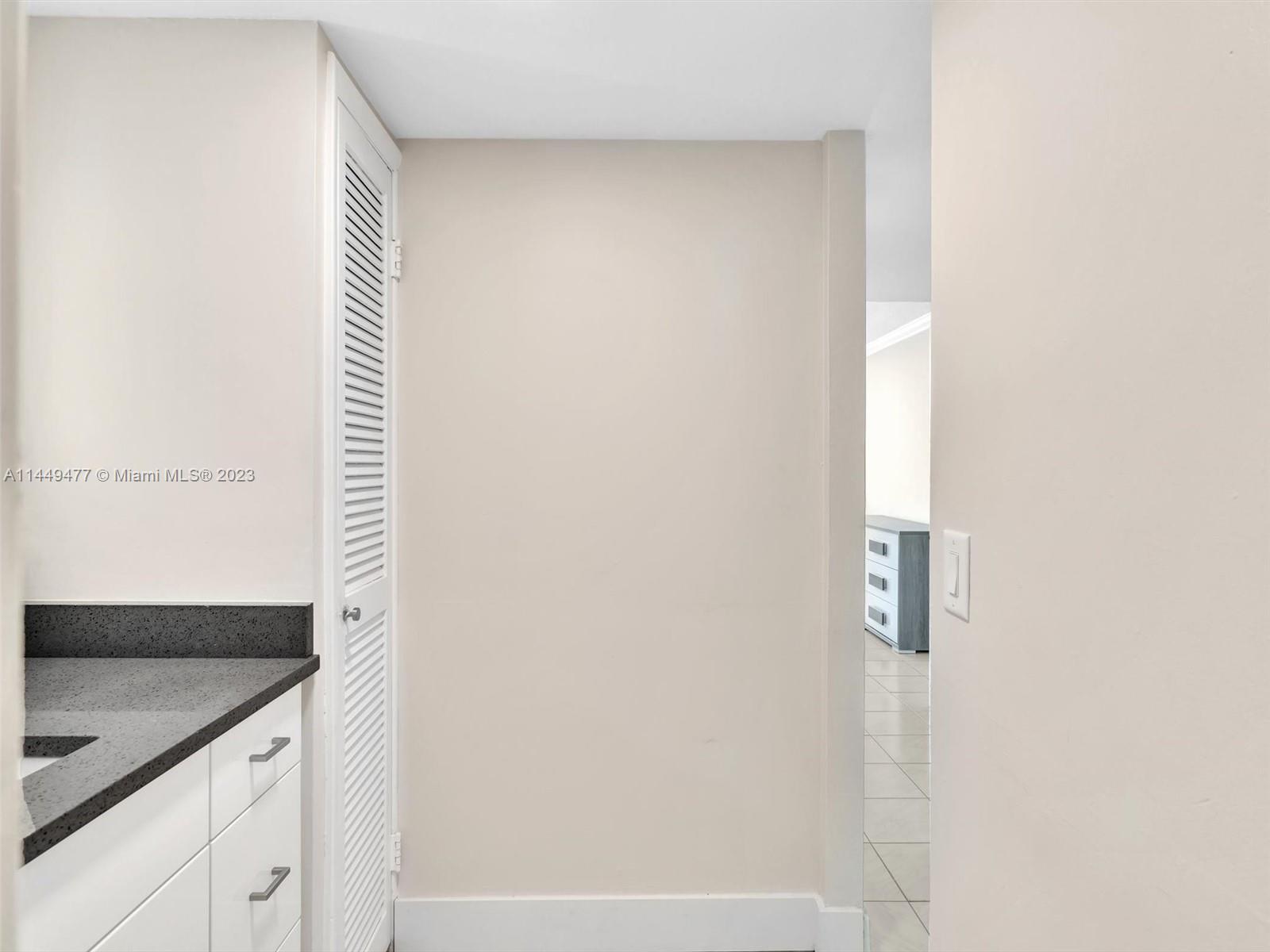 1345 Lincoln Road, Unit 706 Miami Beach, FL 33139 - Photo 21 of 36 Gallery Image 21