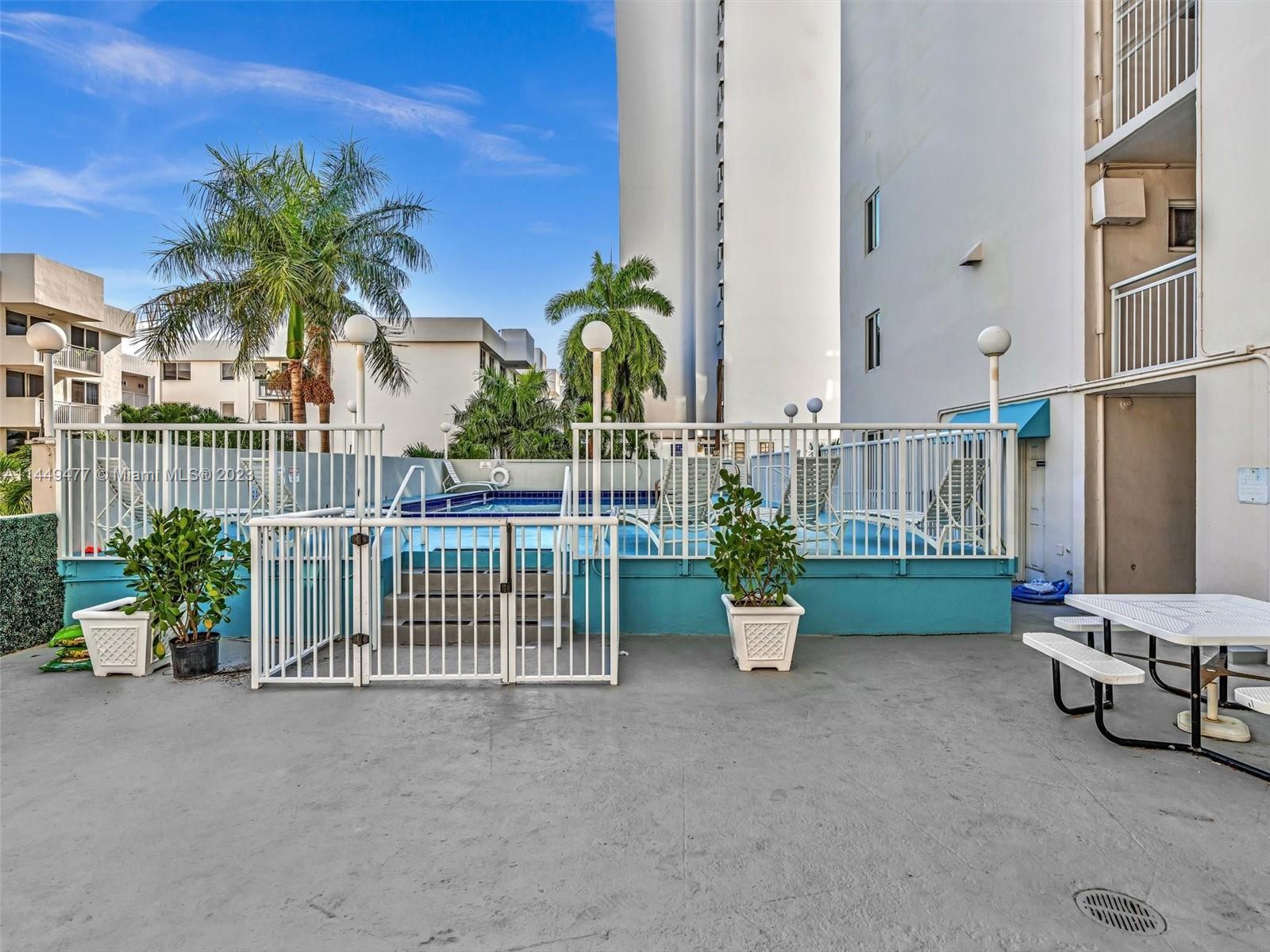 1345 Lincoln Road, Unit 706 Miami Beach, FL 33139 - Photo 27 of 36 Gallery Image 27