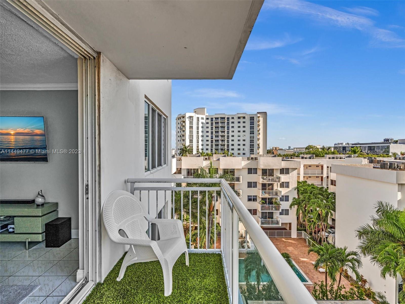 1345 Lincoln Road, Unit 706 Miami Beach, FL 33139 - Photo 8 of 36 Gallery Image 8