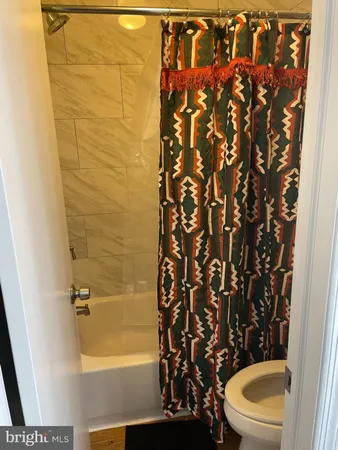 $2,800 | 2940 Yarling Court, Falls Church, VA 22042