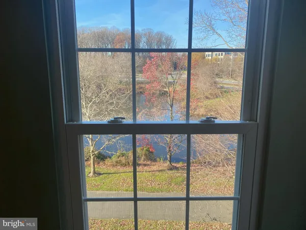 $2,800 | 2940 Yarling Court, Falls Church, VA 22042