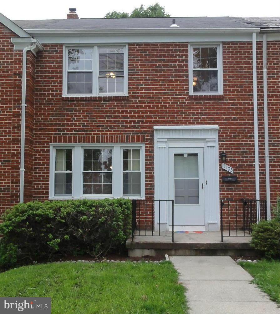 Beautiful renovated brick townhouse
