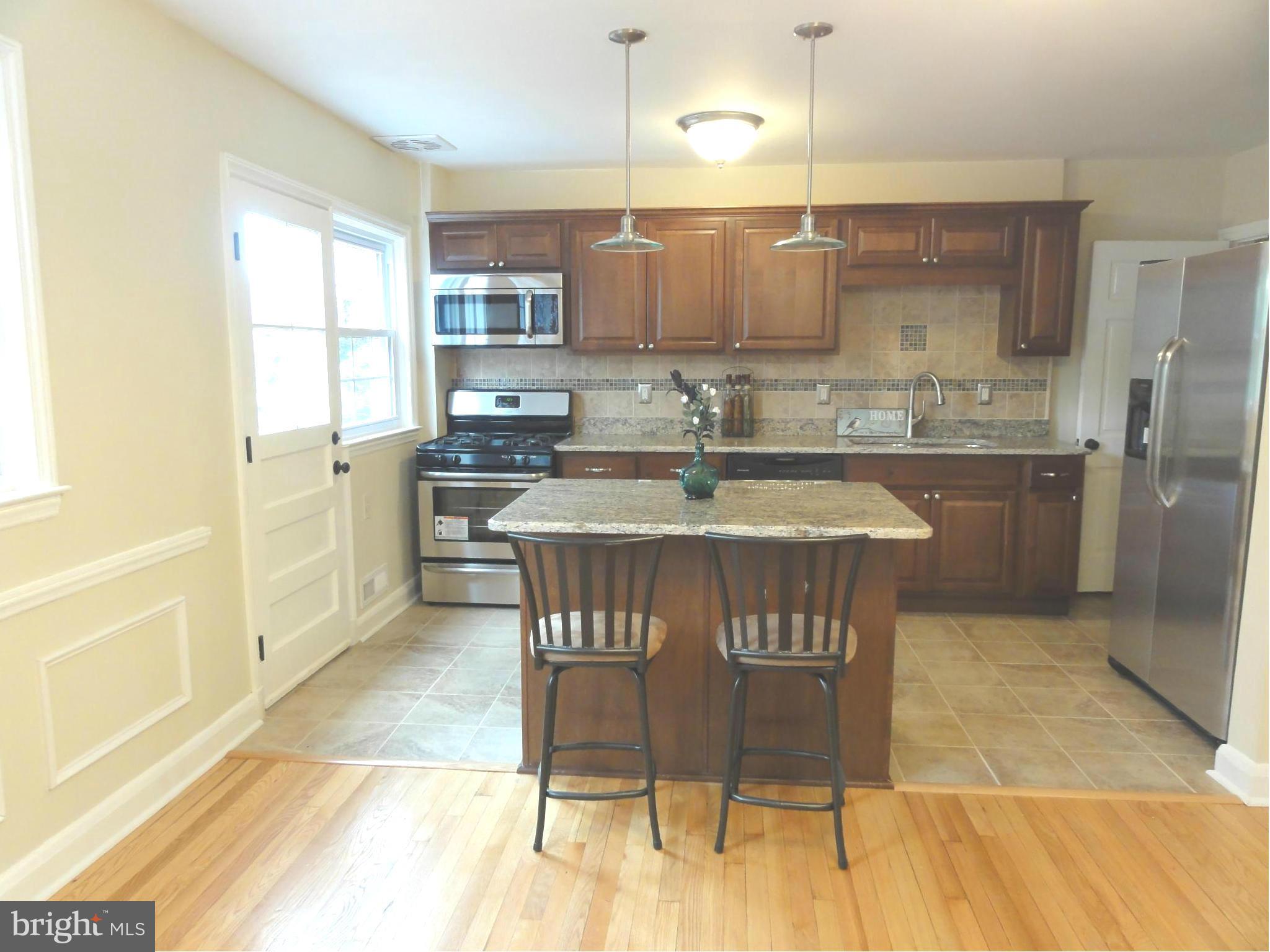 1105 Newfield Road Baltimore, MD 21207 - Photo 10 of 27 Full of natural light