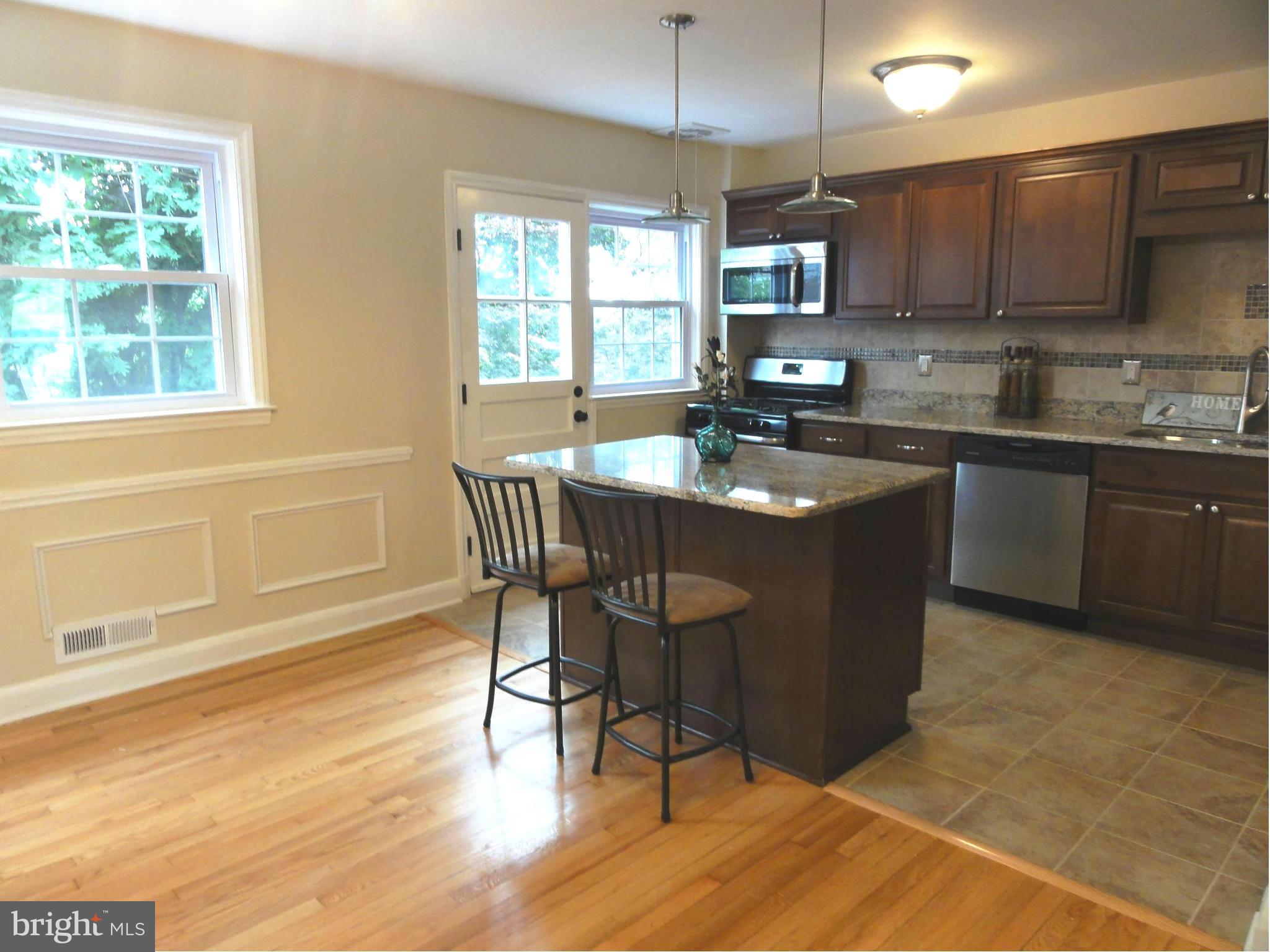 1105 Newfield Road Baltimore, MD 21207 - Photo 7 of 27 Ceramic tile