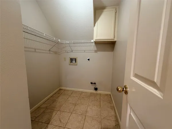 $2,575 | 3306 Vista Lake Drive, Sugar Land, TX 77478