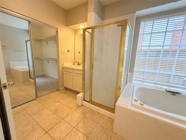 $2,575 | 3306 Vista Lake Drive, Sugar Land, TX 77478