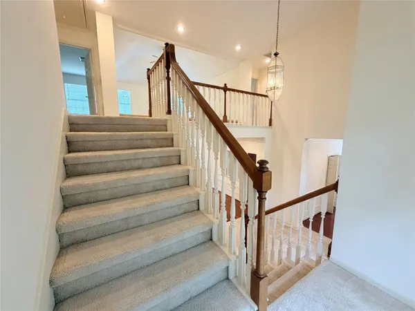 $2,575 | 3306 Vista Lake Drive, Sugar Land, TX 77478