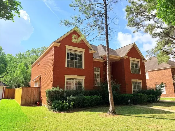 $2,575 | 3306 Vista Lake Drive, Sugar Land, TX 77478