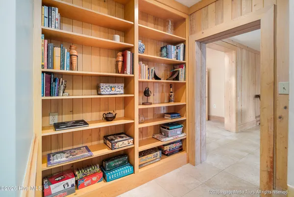 $1,390,000 | 423 Handy's Point Lane, Bath, NC 27808