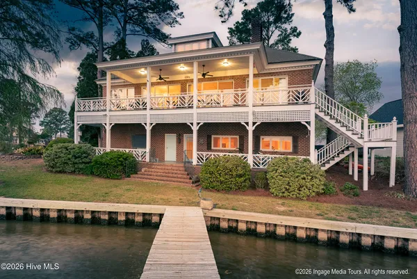 $1,390,000 | 423 Handy's Point Lane, Bath, NC 27808