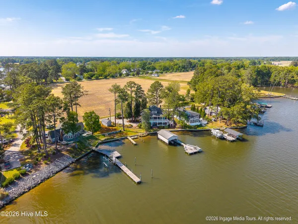$1,390,000 | 423 Handy's Point Lane, Bath, NC 27808