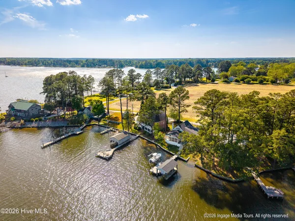 $1,390,000 | 423 Handy's Point Lane, Bath, NC 27808