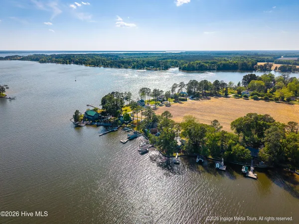 $1,390,000 | 423 Handy's Point Lane, Bath, NC 27808