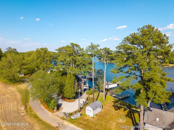 $1,390,000 | 423 Handy's Point Lane, Bath, NC 27808