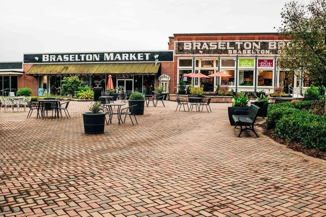 $632,479 | 369 Scarlet Rose Way, Hoschton, GA 30548