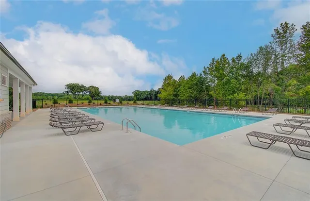 $632,479 | 369 Scarlet Rose Way, Hoschton, GA 30548