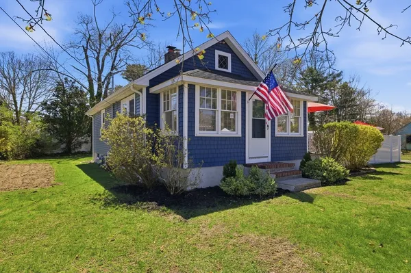 $625,000 | 6 Birch Street, Wareham, MA 02571