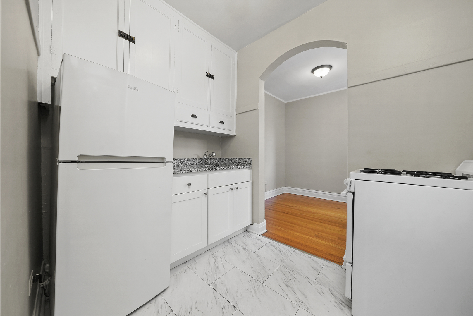 1939 Grove Avenue, Unit 102 Berwyn, IL 60402 - Photo 14 of 17