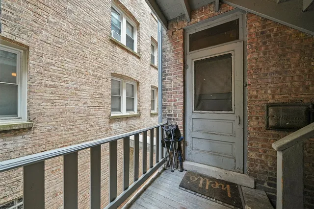 $1,025 | 1939 Grove Avenue, Unit 102, Berwyn, IL 60402