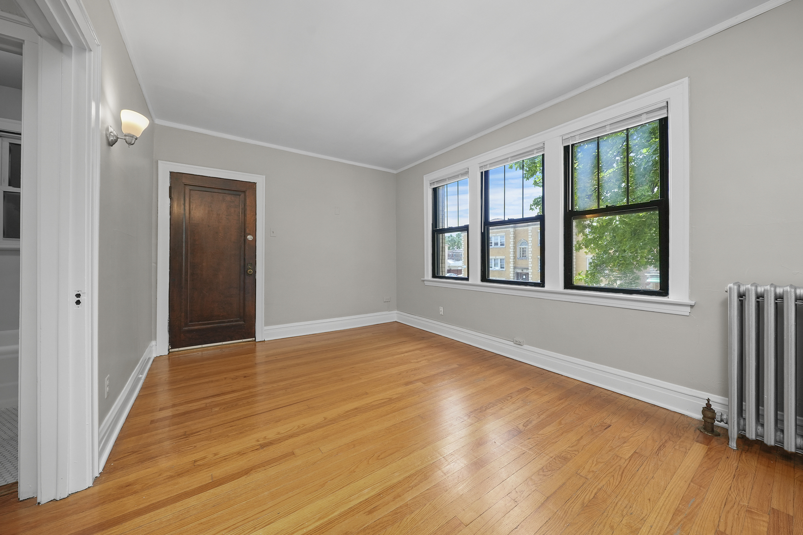 1939 Grove Avenue, Unit 102 Berwyn, IL 60402 - Photo 4 of 17