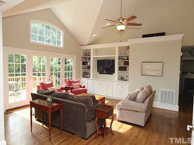 2512 St Marys Street Raleigh, NC 27609 - Photo 11 of 25 Gallery Image 11