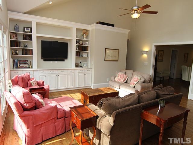 2512 St Marys Street Raleigh, NC 27609 - Photo 12 of 25 Gallery Image 12