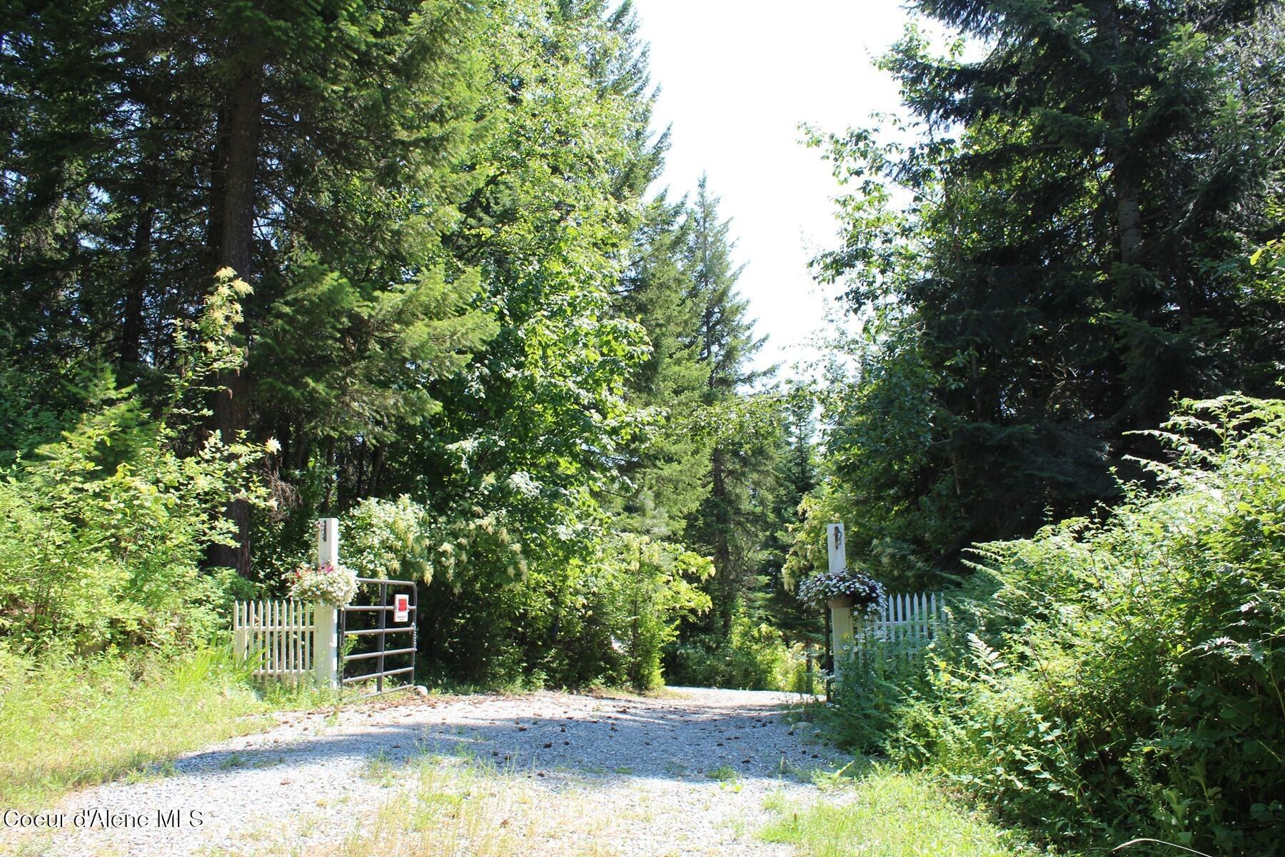 788 Gold Cup Mountain Road Laclede, ID 83841 - Photo 27 of 64 Second Drive Way Gate