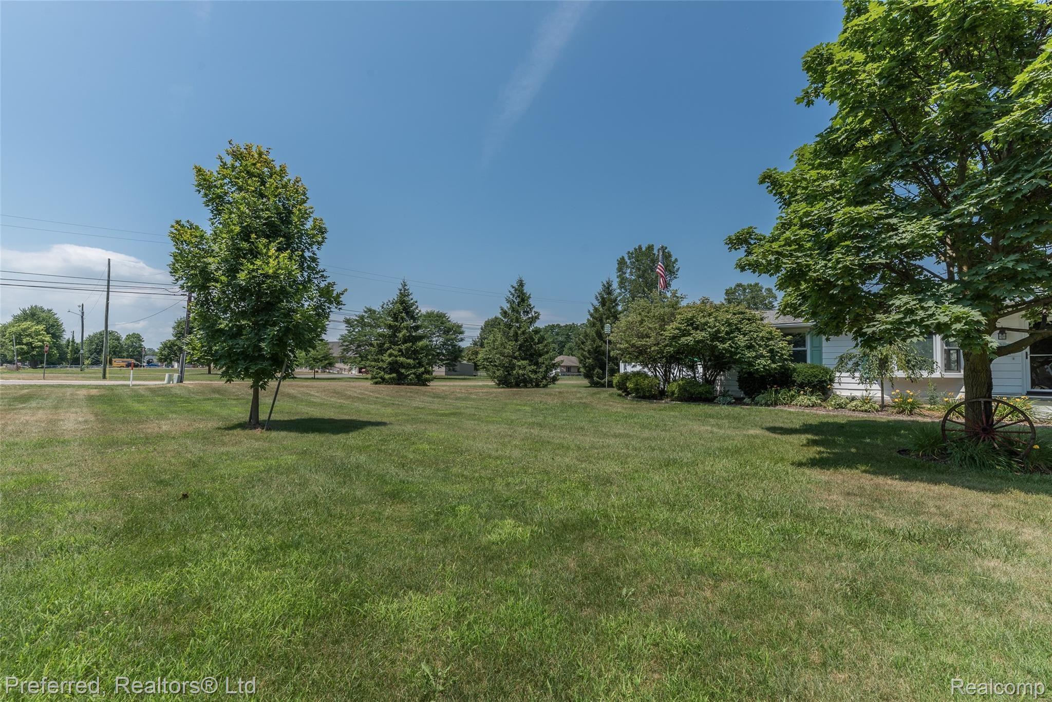 48722 Willis Road Belleville, MI 48111 - Photo 19 of 35 DSC_7053.jpg