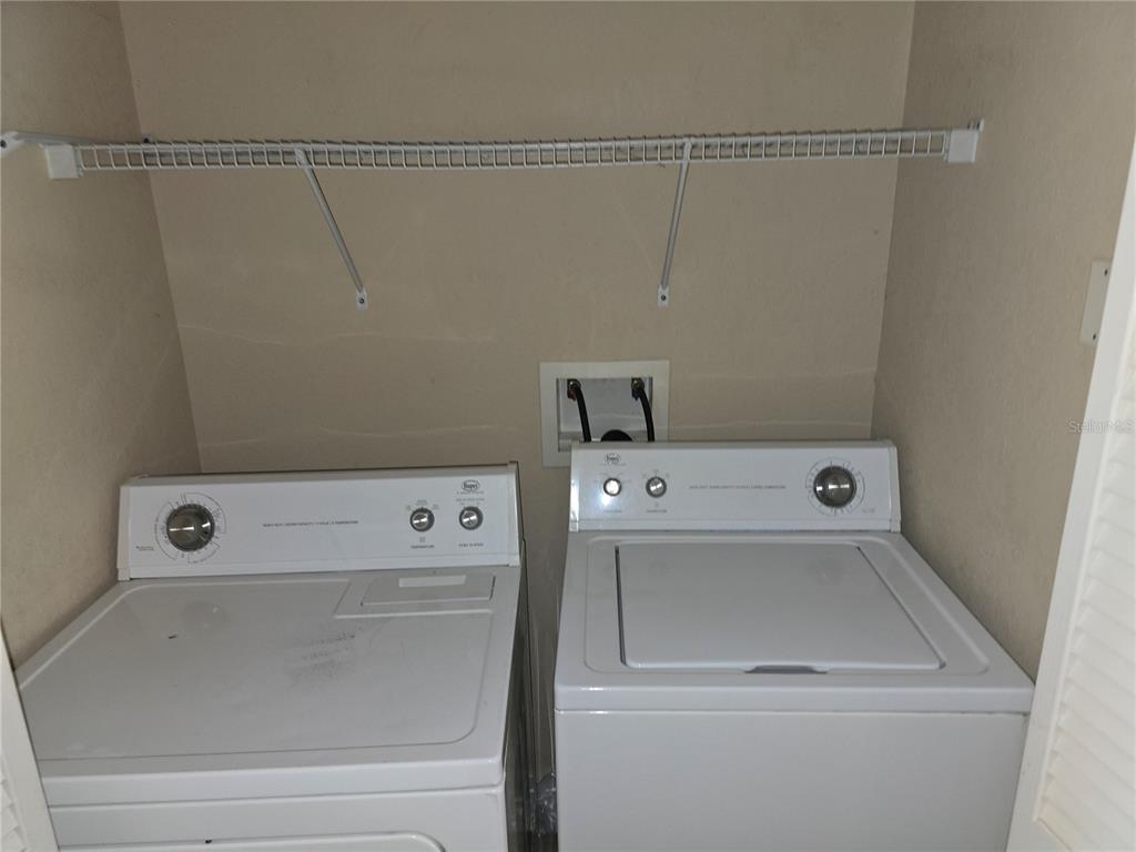 5601 Rosehill Road, Unit 203 Sarasota, FL 34233 - Photo 8 of 24 Gallery Image 8