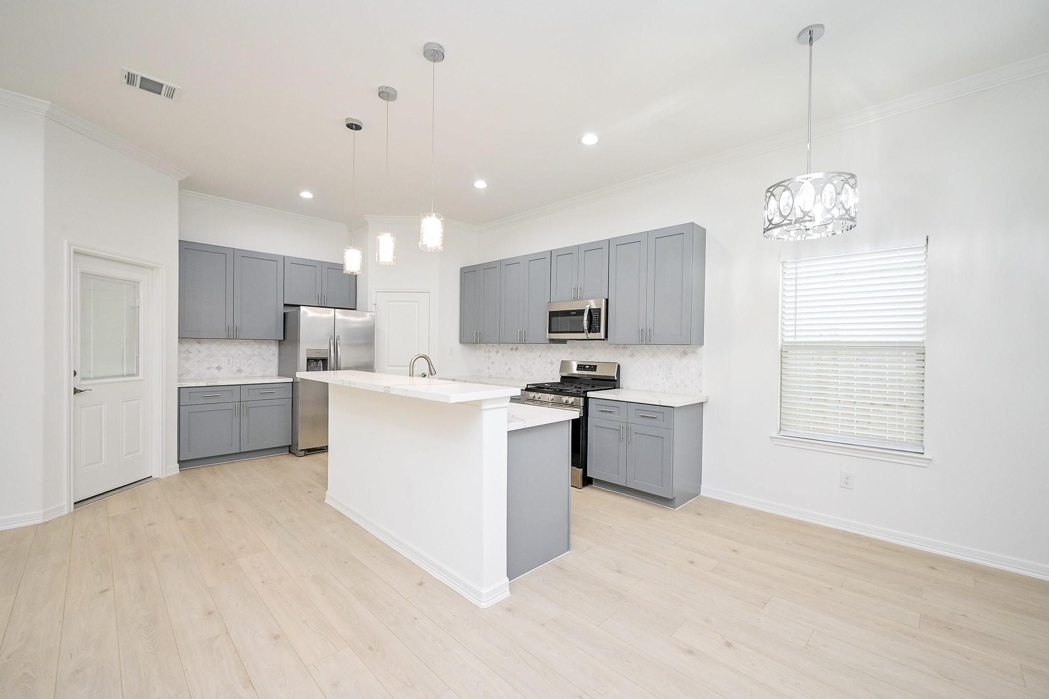 9710 Champion Heavens Dr Spring Spring, TX 77379 - Photo 16 of 21 KITCHEN