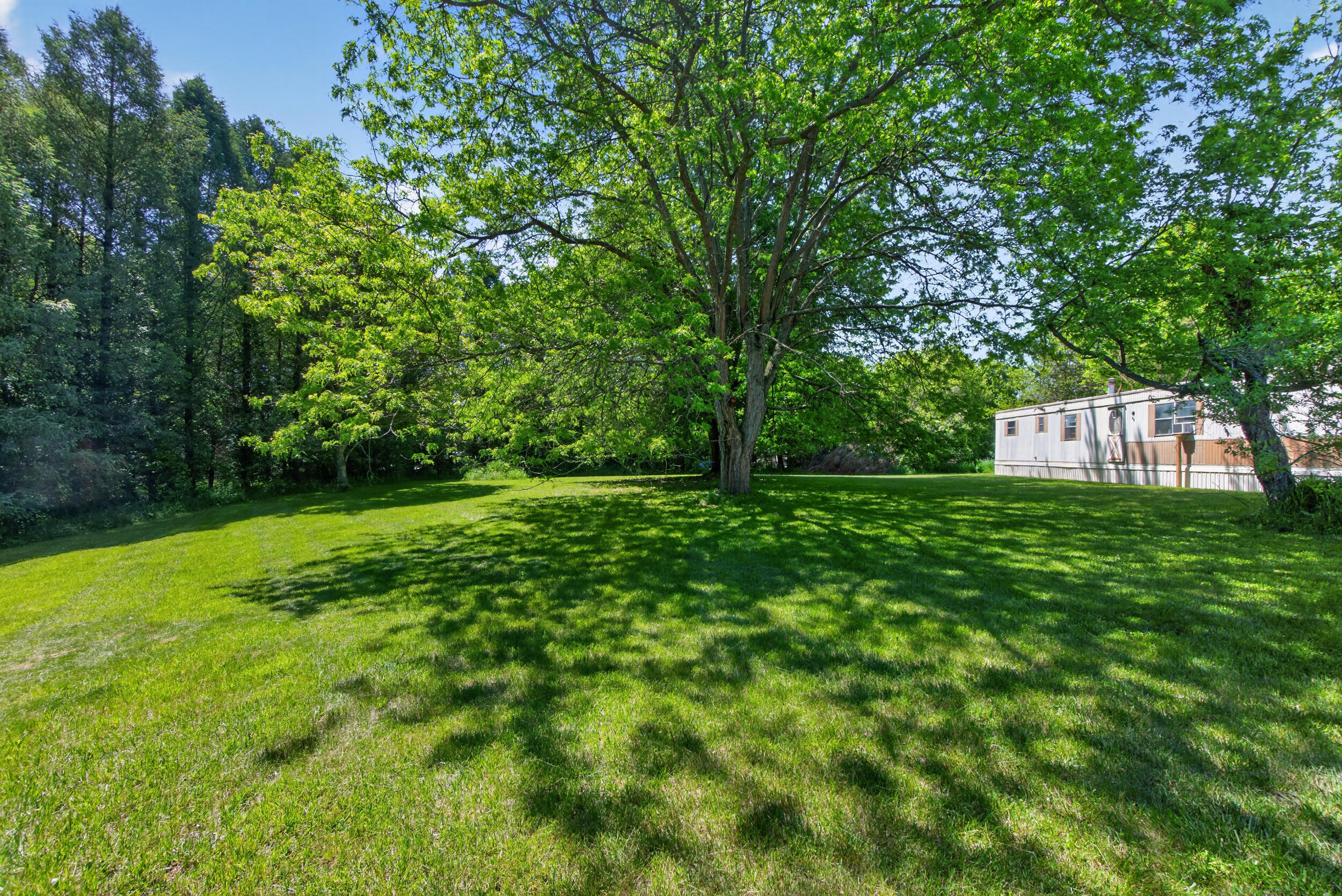 7868 Dixon Road Jackson, MI 49201 - Photo 3 of 19 5_7868 dixon rd jackson mi - 00021