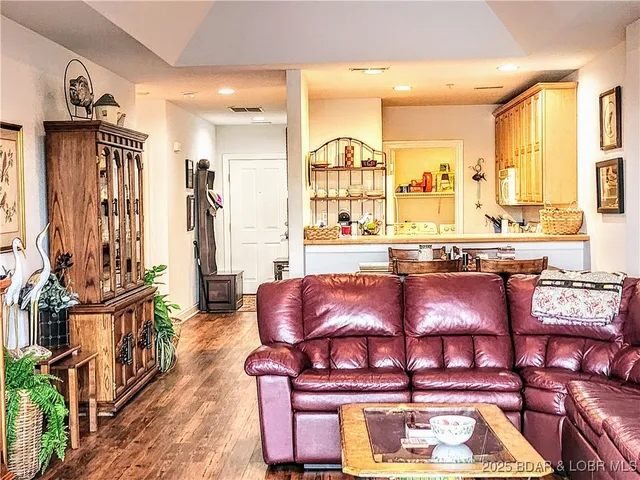 $339,000 | 201 Marina Residence Drive, Unit 1D, Camdenton, MO 65020