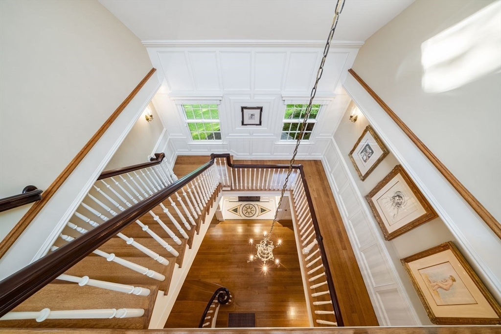 56 Ledgeways Wellesley, MA 02481 - Photo 5 of 42