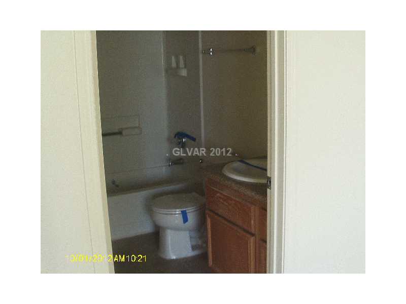 3318 North Decatur Boulevard, Unit 2153 Las Vegas, NV 89130 - Photo 9 of 10 Master Bath/Spa.