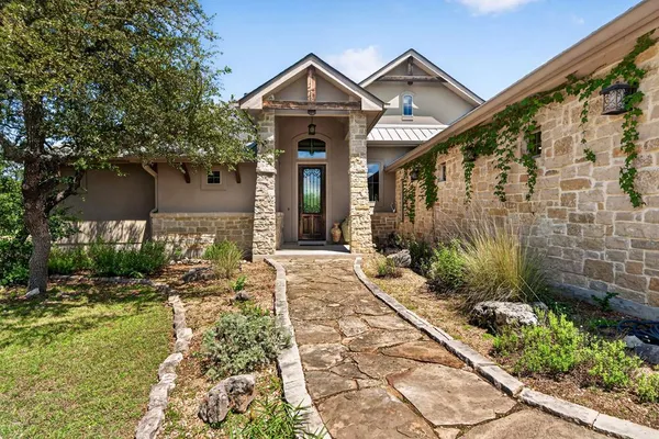$490,000 | 102 James Callahan, Blanco, TX 78606