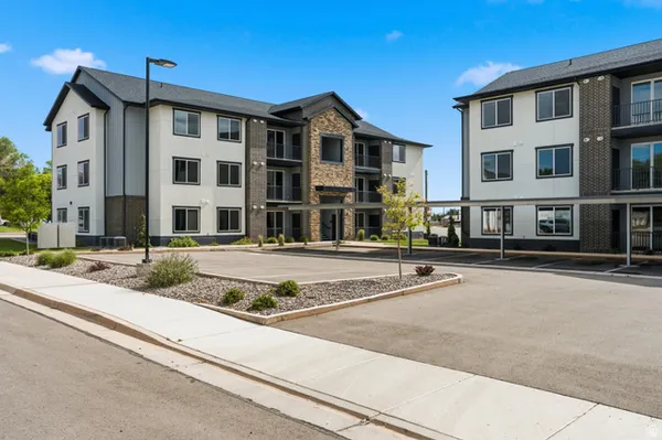 $330,000 | 553 South 100 West, Unit 301, Richfield, UT 84701