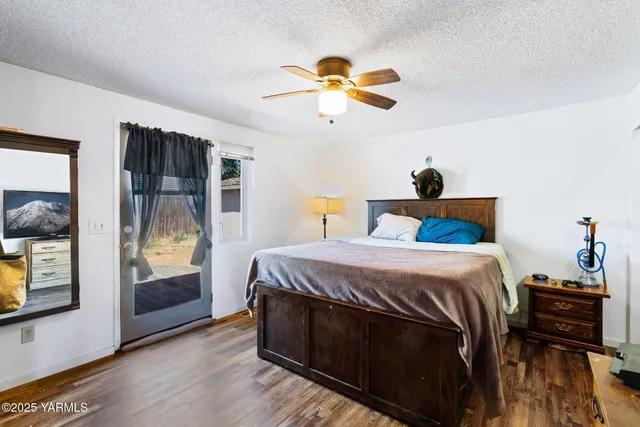 $385,000 | 1620 Selah Loop Road, Selah, WA 98942