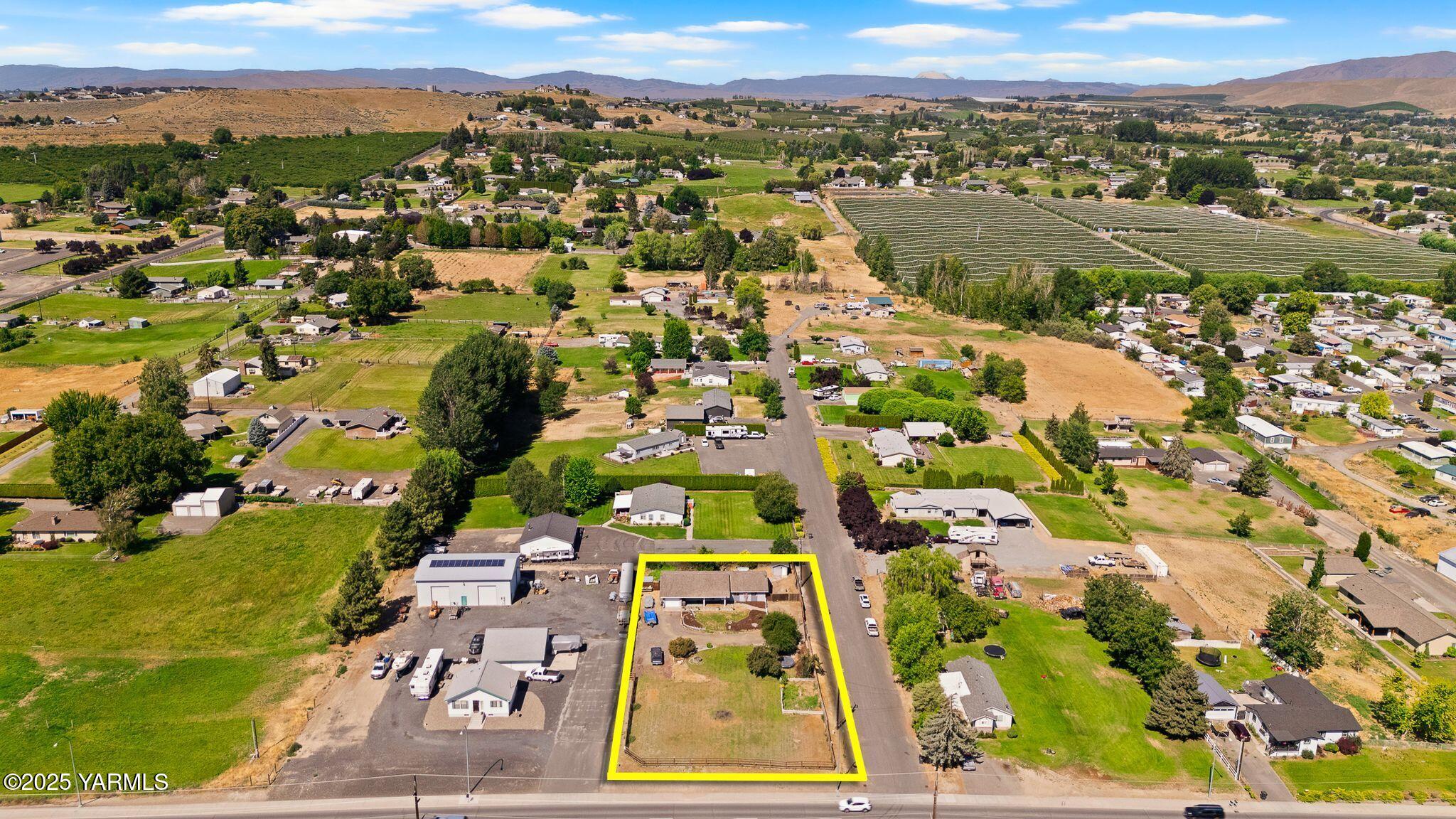 1620 Selah Loop Road Selah, WA 98942 - Photo 26 of 33 an aerial view of residential houses with outdoor space