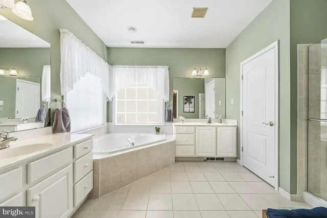 $499,900 | 29709 Lyons Drive, Easton, MD 21601