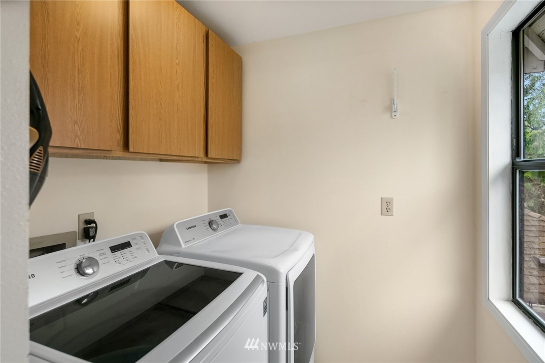 2141 Southeast 8th Place Renton, WA 98057 - Photo 15 of 23