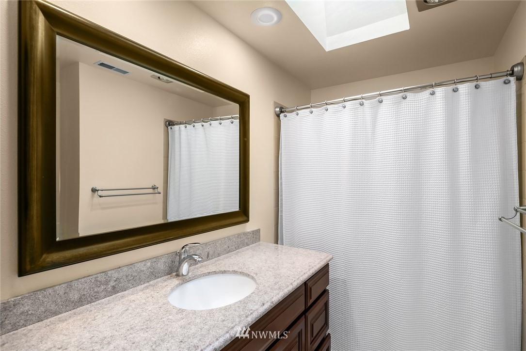 2141 Southeast 8th Place Renton, WA 98057 - Photo 19 of 23