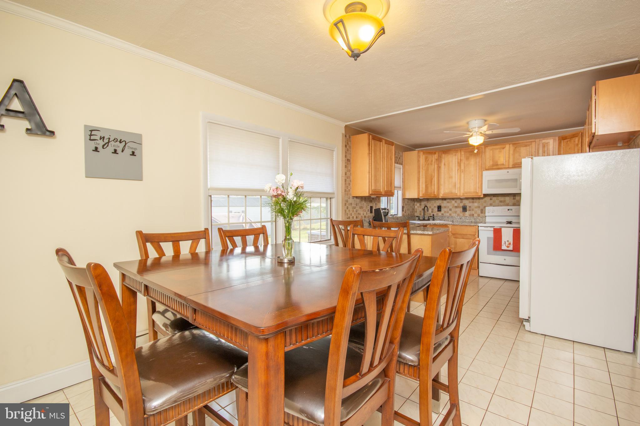 6 Candytuft Road Levittown, PA 19057 - Photo 8 of 26