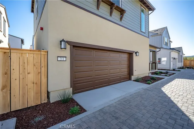 $1,248,115 | 211 Foxtrot Court, San Luis Obispo, CA 93401