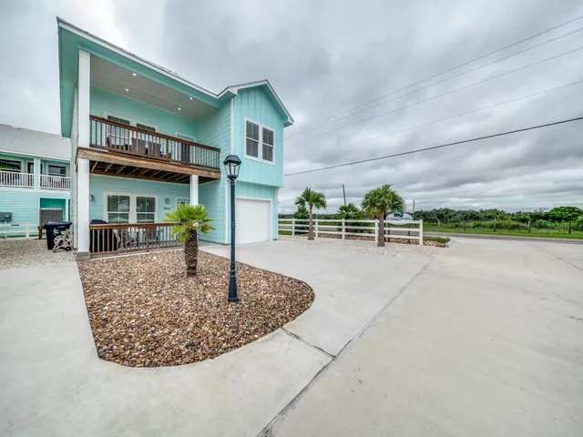 $449,900 | 3433 Loop 1781, Unit 1, Rockport, TX 78382