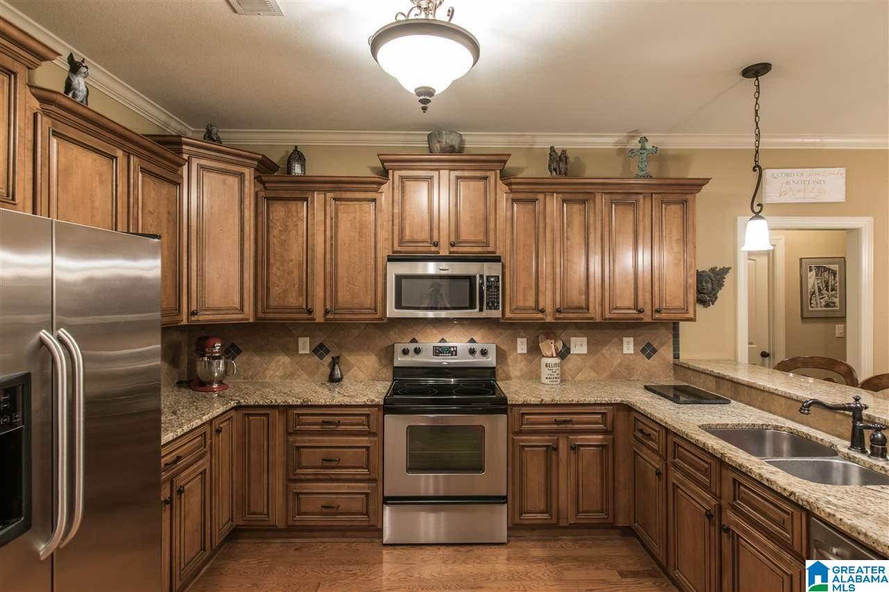 606 Village Way Pelham, AL 35124 - Photo 8 of 28