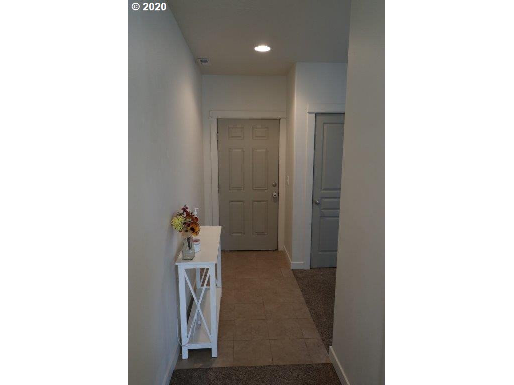 4600 Glacier Meadows Loop Springfield, OR 97478 - Photo 2 of 25 Gallery Image 2