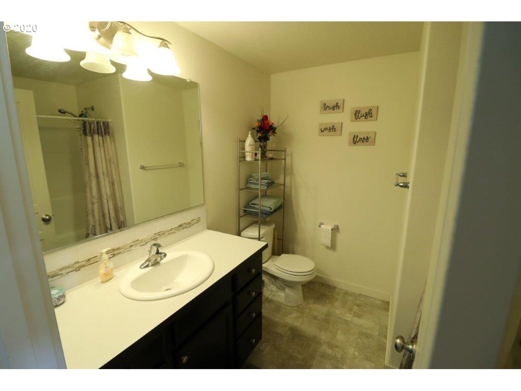 4600 Glacier Meadows Loop Springfield, OR 97478 - Photo 18 of 25 Gallery Image 18