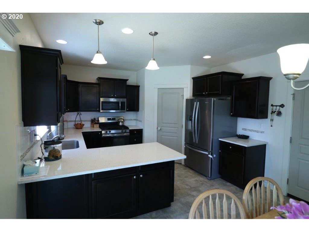 4600 Glacier Meadows Loop Springfield, OR 97478 - Photo 3 of 25 Gallery Image 3
